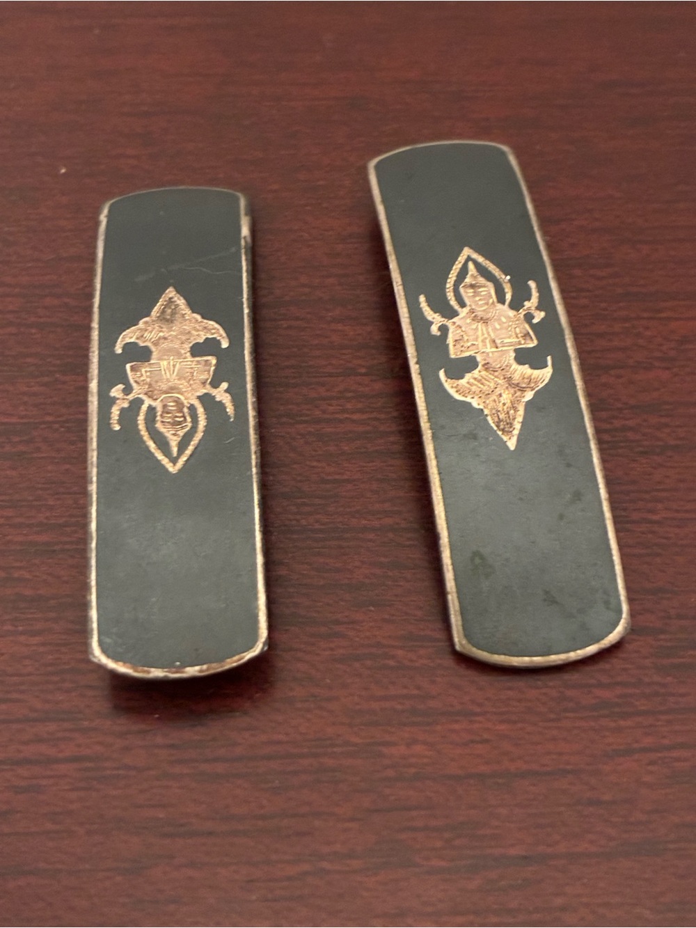 Sterling Silver Hair Clips
Marked SIAM ( Thailand )
